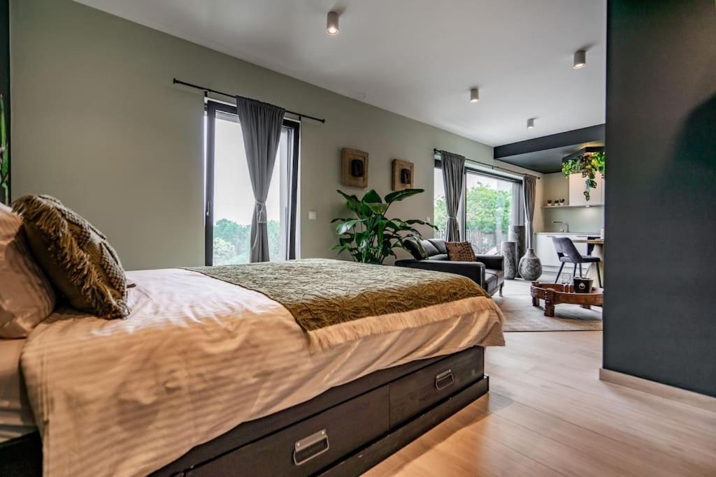 La Ara, Avec Sauna * Luik